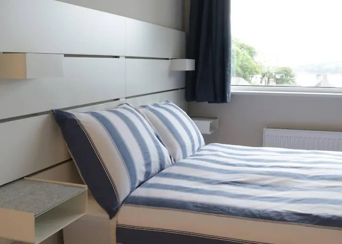 Crow's Nest - 1 - Self Catering * Glandore